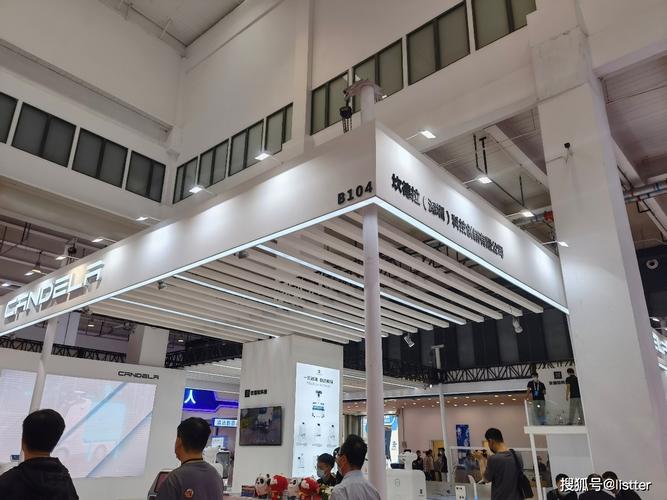 未来已来,坎德拉科技分体式设计点燃2021世界机器人大会